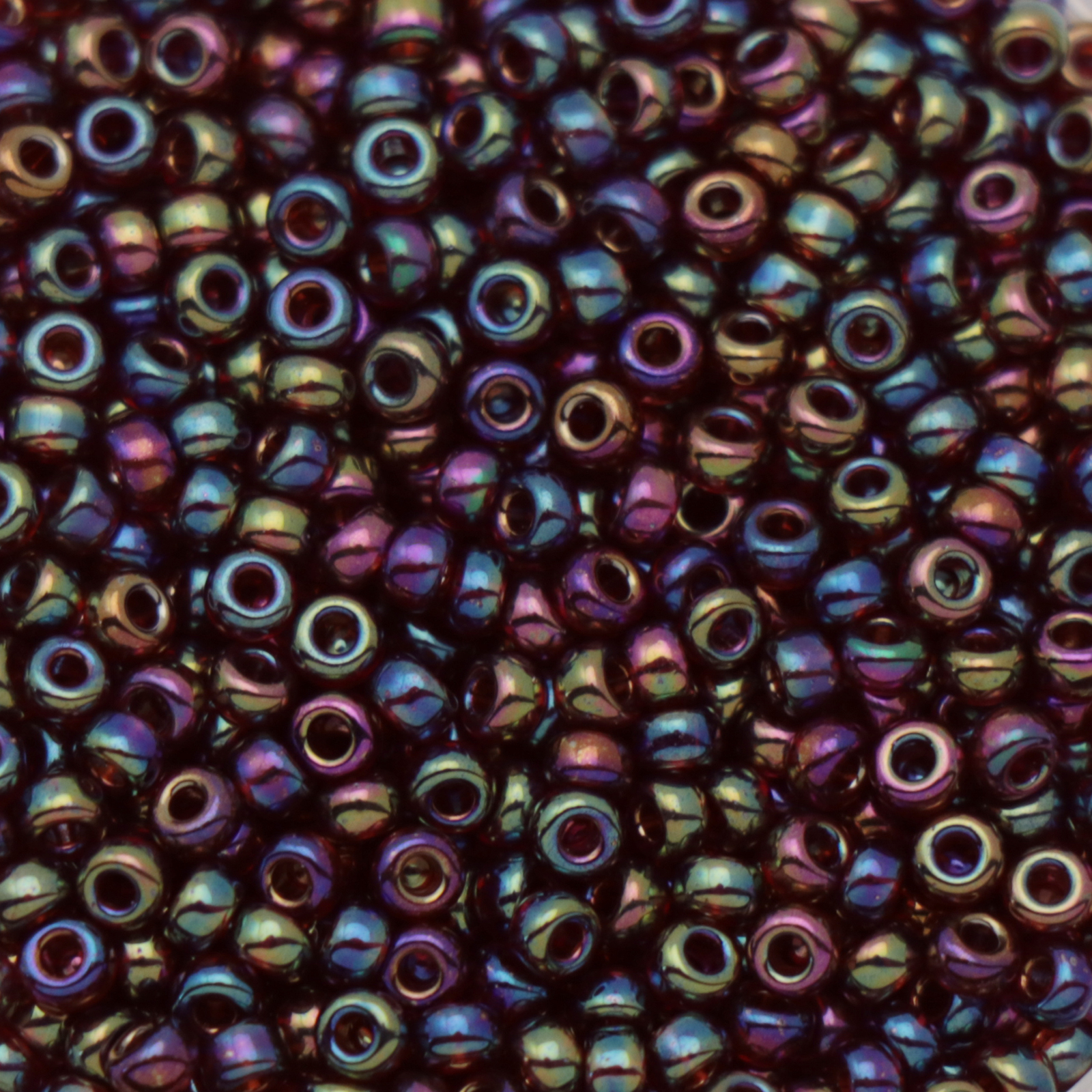 miyuki rocailles 11/0 - transparent rainbow siam (2461) | 10gr