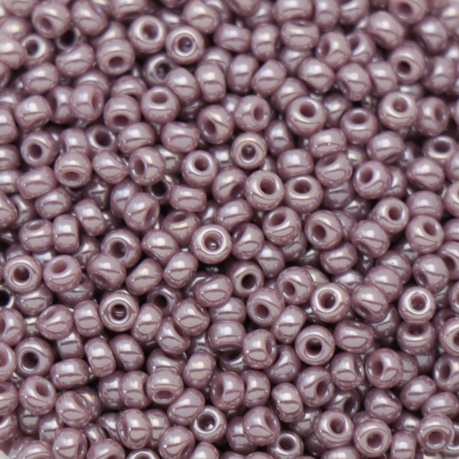 miyuki rocailles 11/0 - opaque luster lavender (437) | 10gr