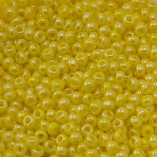 rocaille toho seed beads 11/0 - opaque lustered dandelion (128) | 10gr