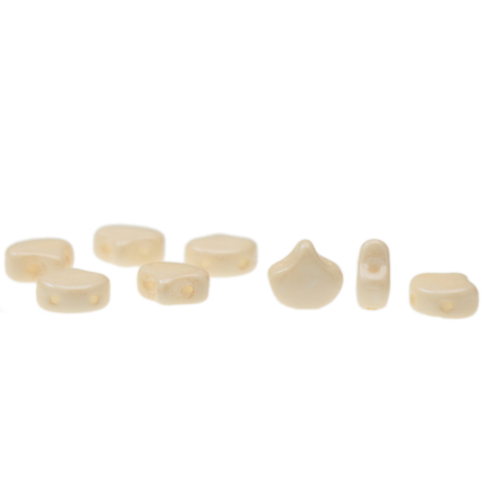 ginko glasperlen opaque luster champagne 7,5mm | 10gr