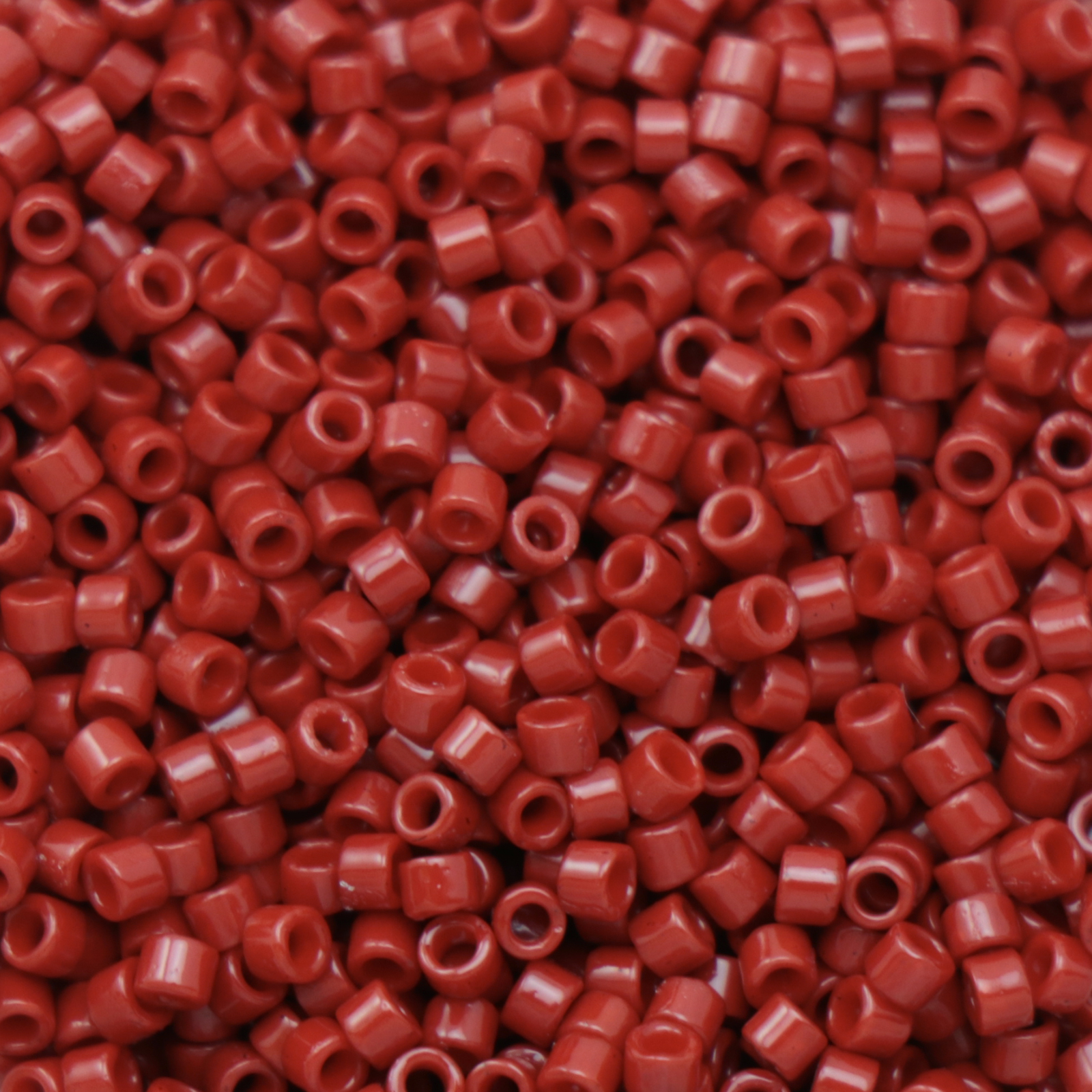 miyuki delica 11/0 - duracoat opaque barn red | 8gr