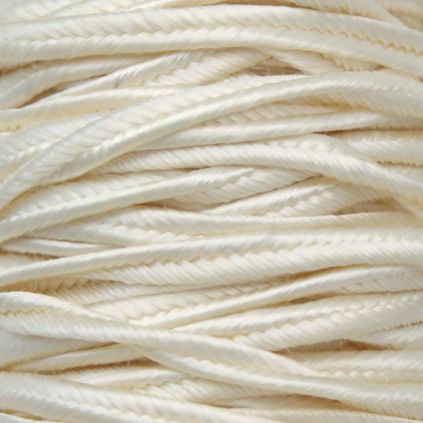 ivory white slim soutache braid 2,5mm | 5mt