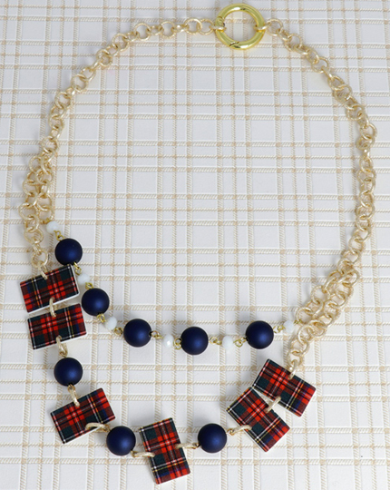 Collana perline e pendente cocco smaltato - Gioielli - Collane - di Collana perline e pendente cocco smaltato - Gioielli - Collane - di
