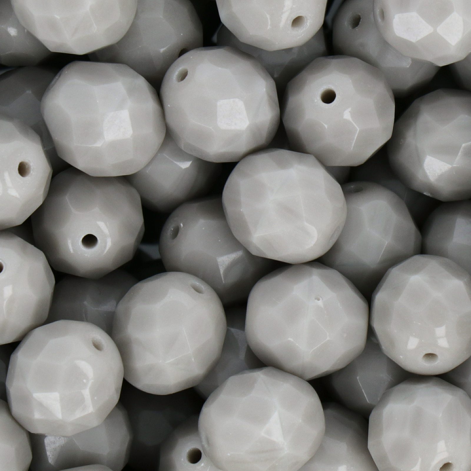 böhmische glasschliffperlen opaque grey 10mm | 10st