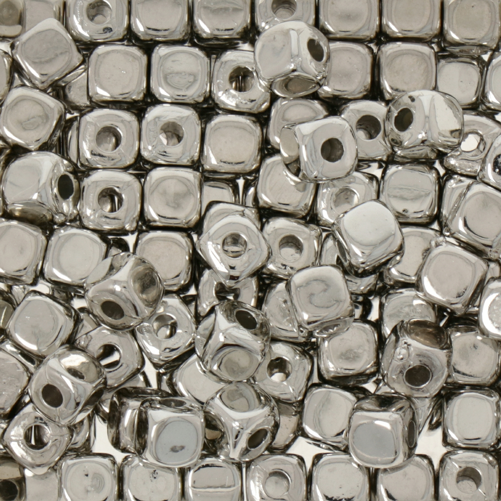 rhodium metal look synthetic bead smooth cube 4mm | 20gr