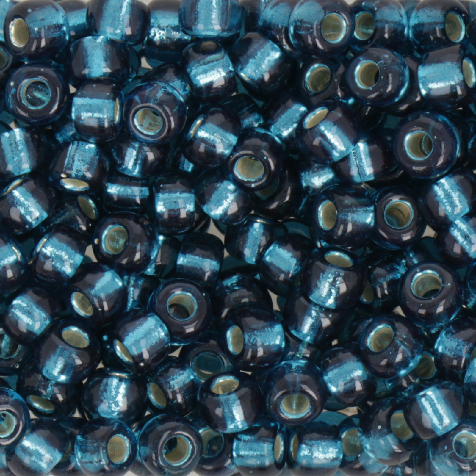 miyuki rocailles 6/0 - dyed silver-lined blue zircon (1425) | 10gr