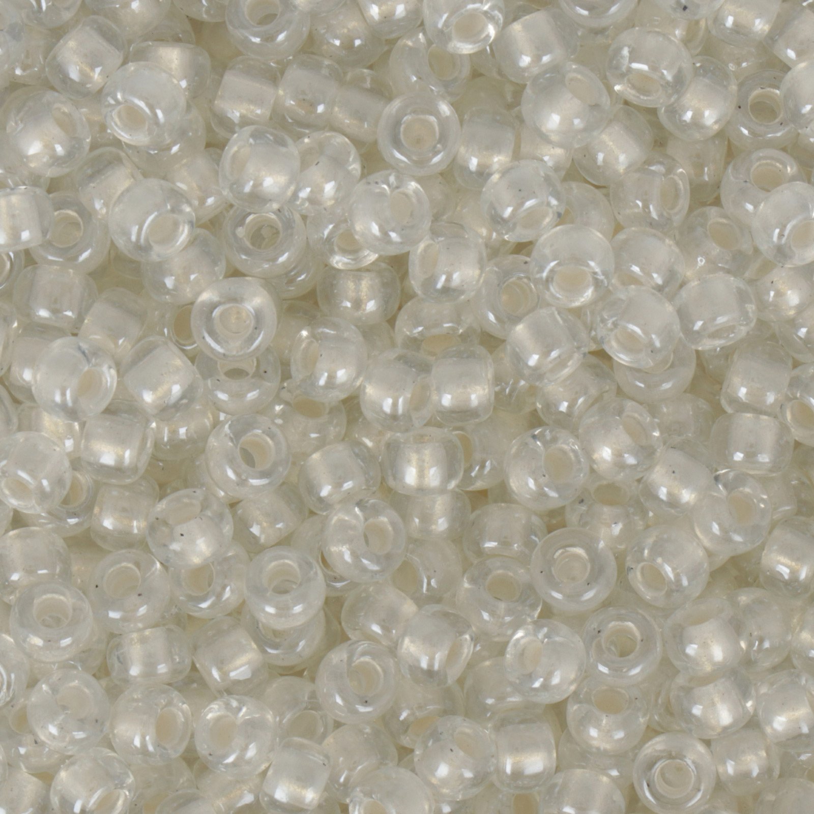 miyuki rocailles 6/0 - inside dyed pearlize white (4601) | 10gr