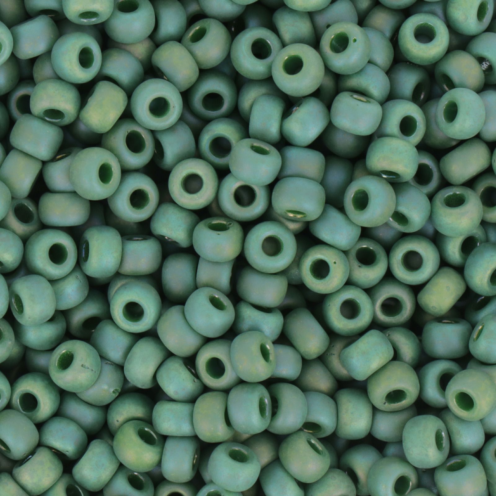 miyuki rocailles 6/0 - frosted opaque glaze rainbow green (4699) | 10gr