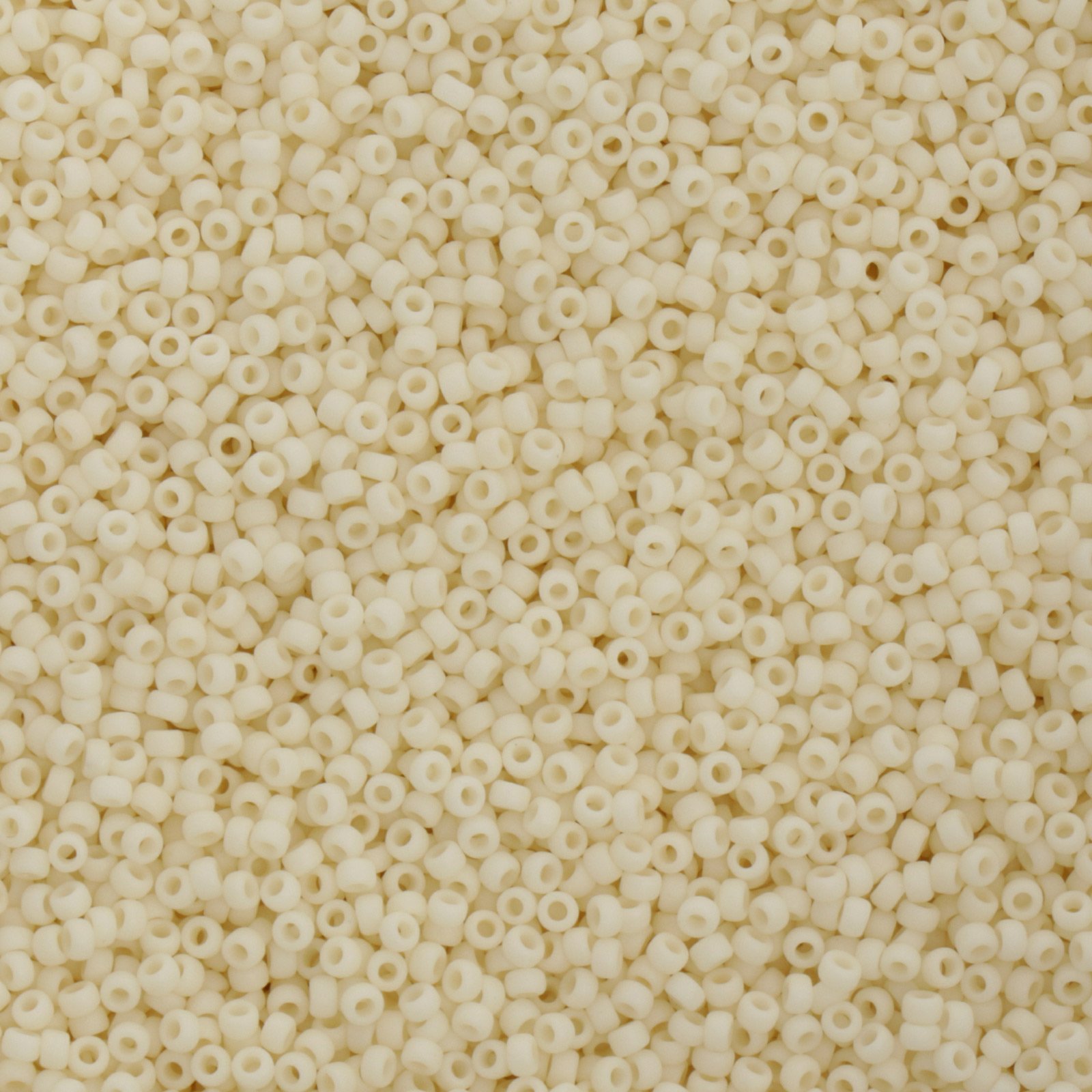 miyuki rocailles 15/0 - matte opaque cream (2021) | 10gr