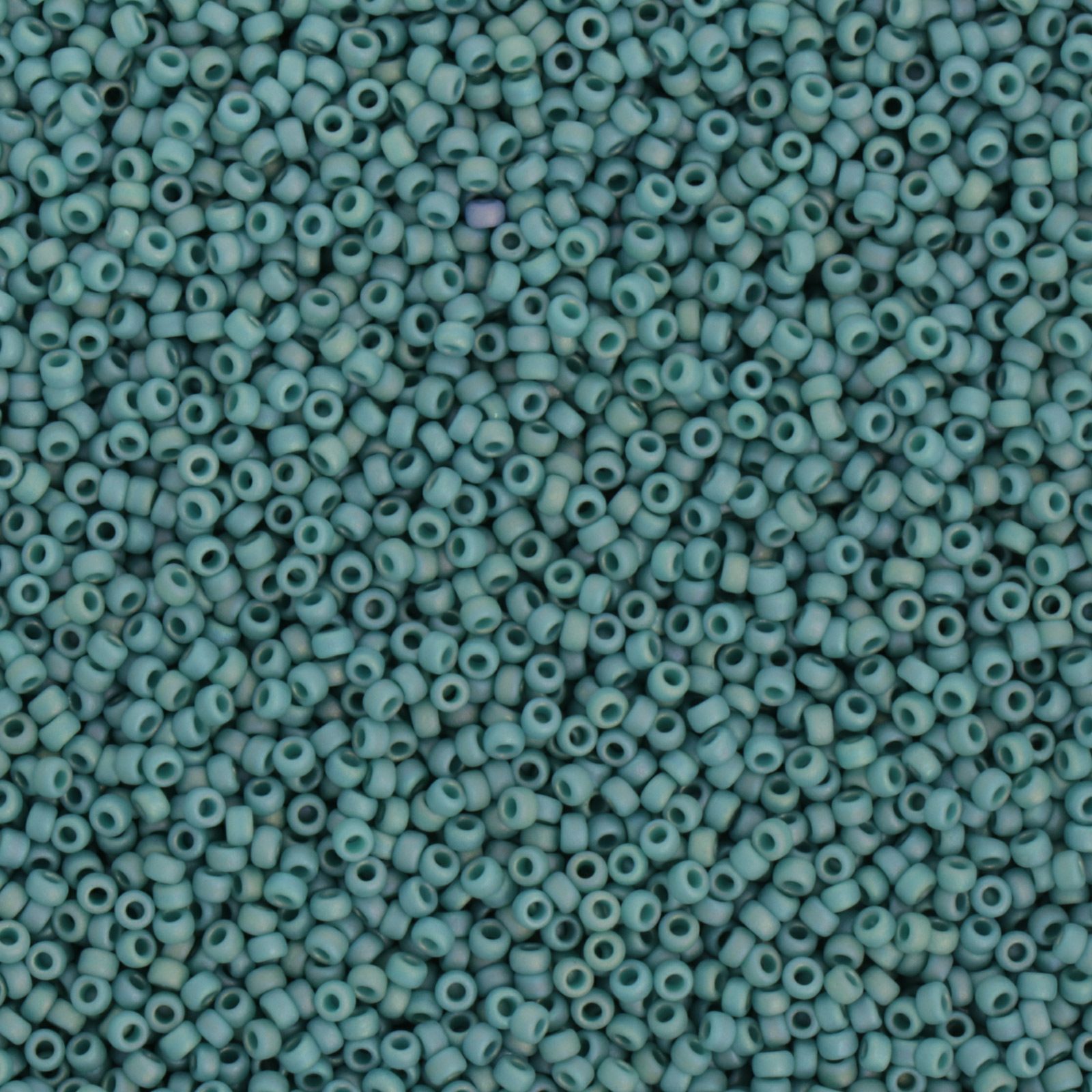 miyuki rocailles 15/0 - frost opaque glaze rainbow peacock (4702) | 10gr