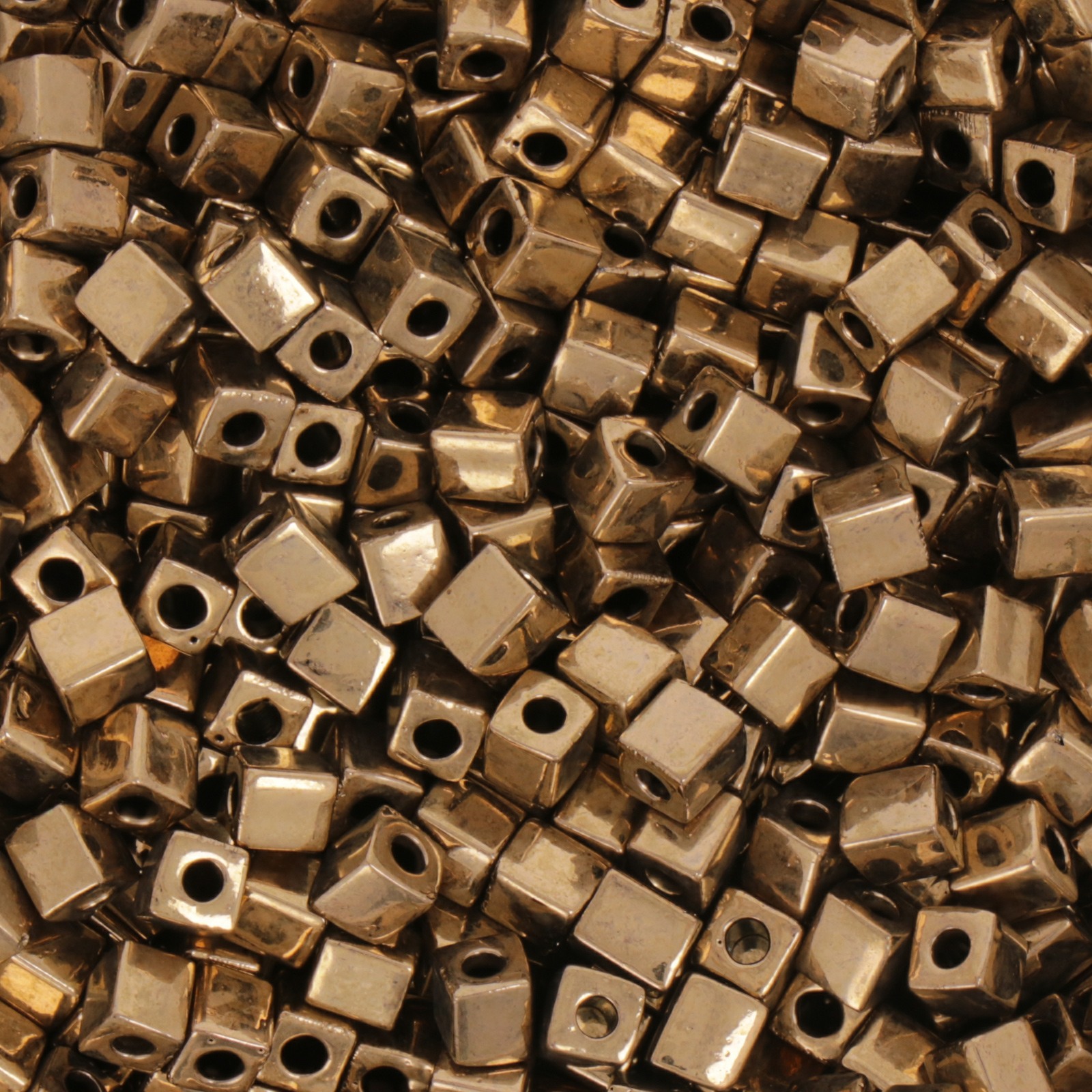 miyuki-würfelperlen 4mm metallic dark bronze (457) | 10gr