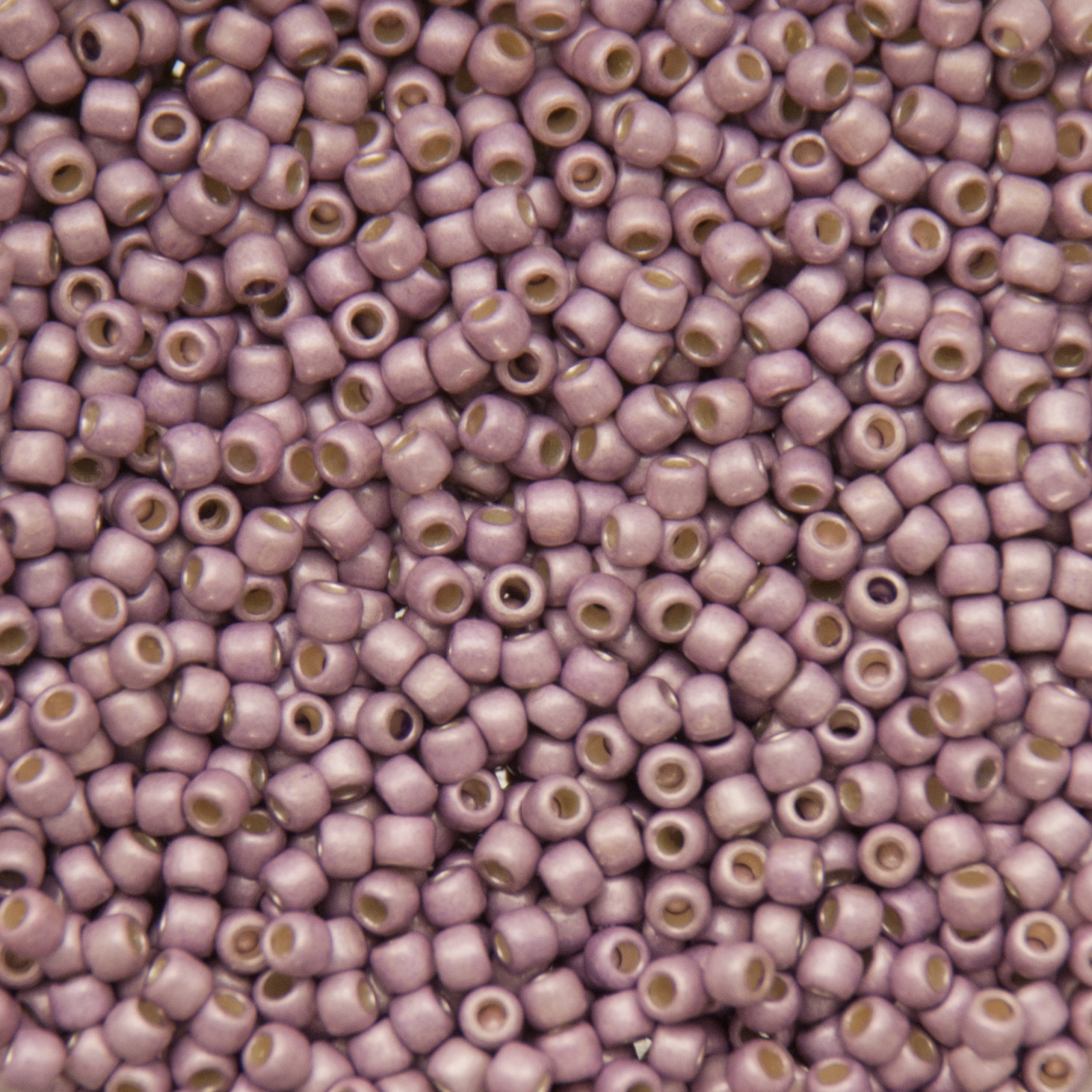 rocaille toho seed beads 11/0 permanent finish matte galvanized lilac (pf554f) | 10gr
