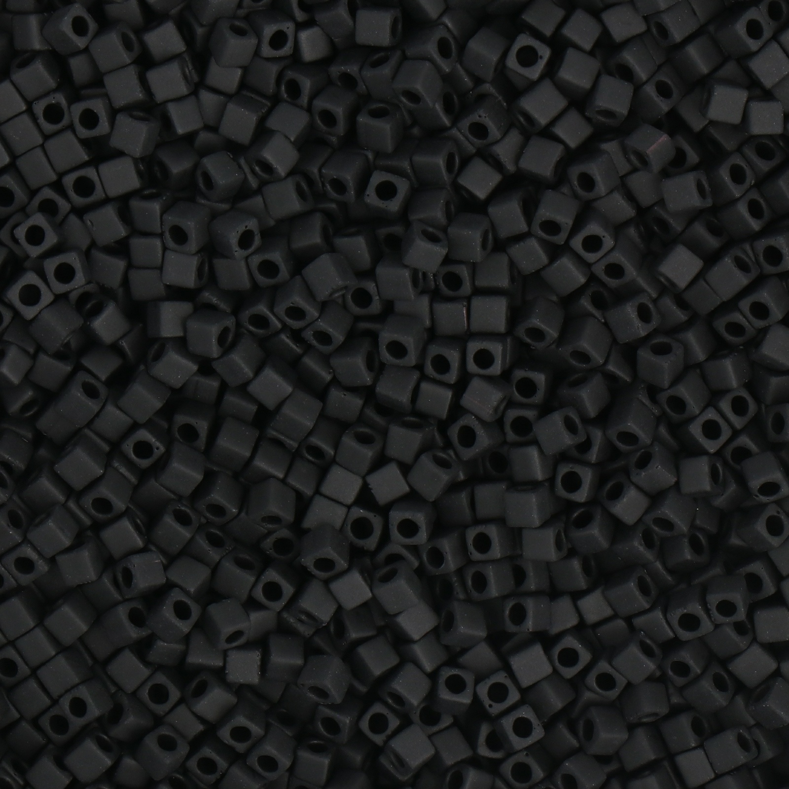 miyuki-würfelperlen 1,8mm matte black (401f) | 10gr