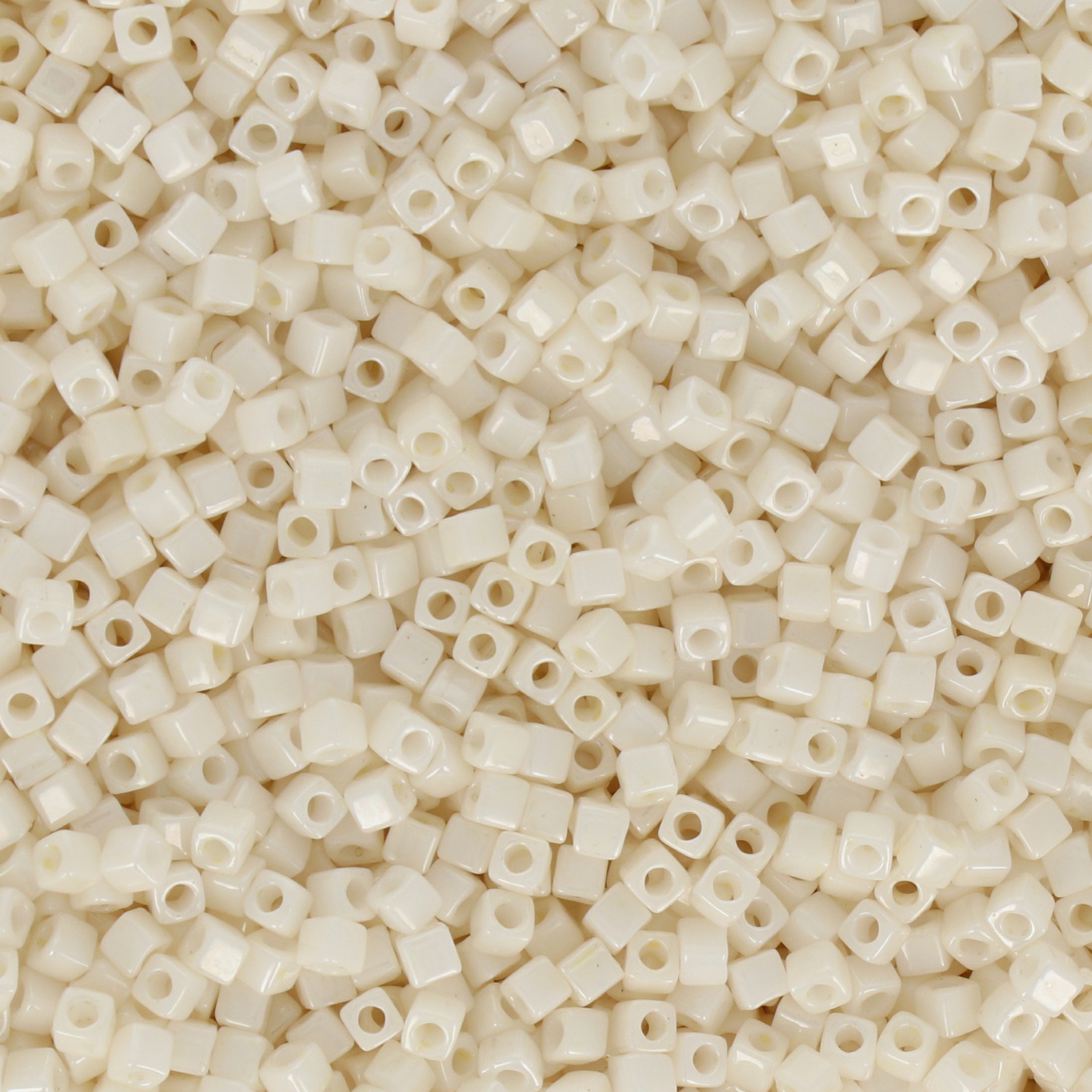 miyuki square beads 1,8mm ceylon cream (421) | 10gr