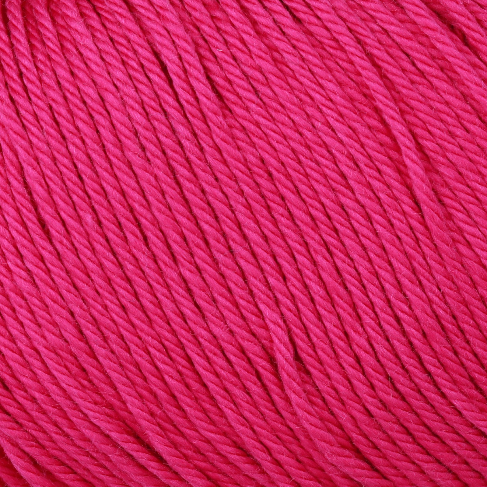 basic cotton mondial - fuchsia hollywood (45) - 50gr (110mt) | 1pc