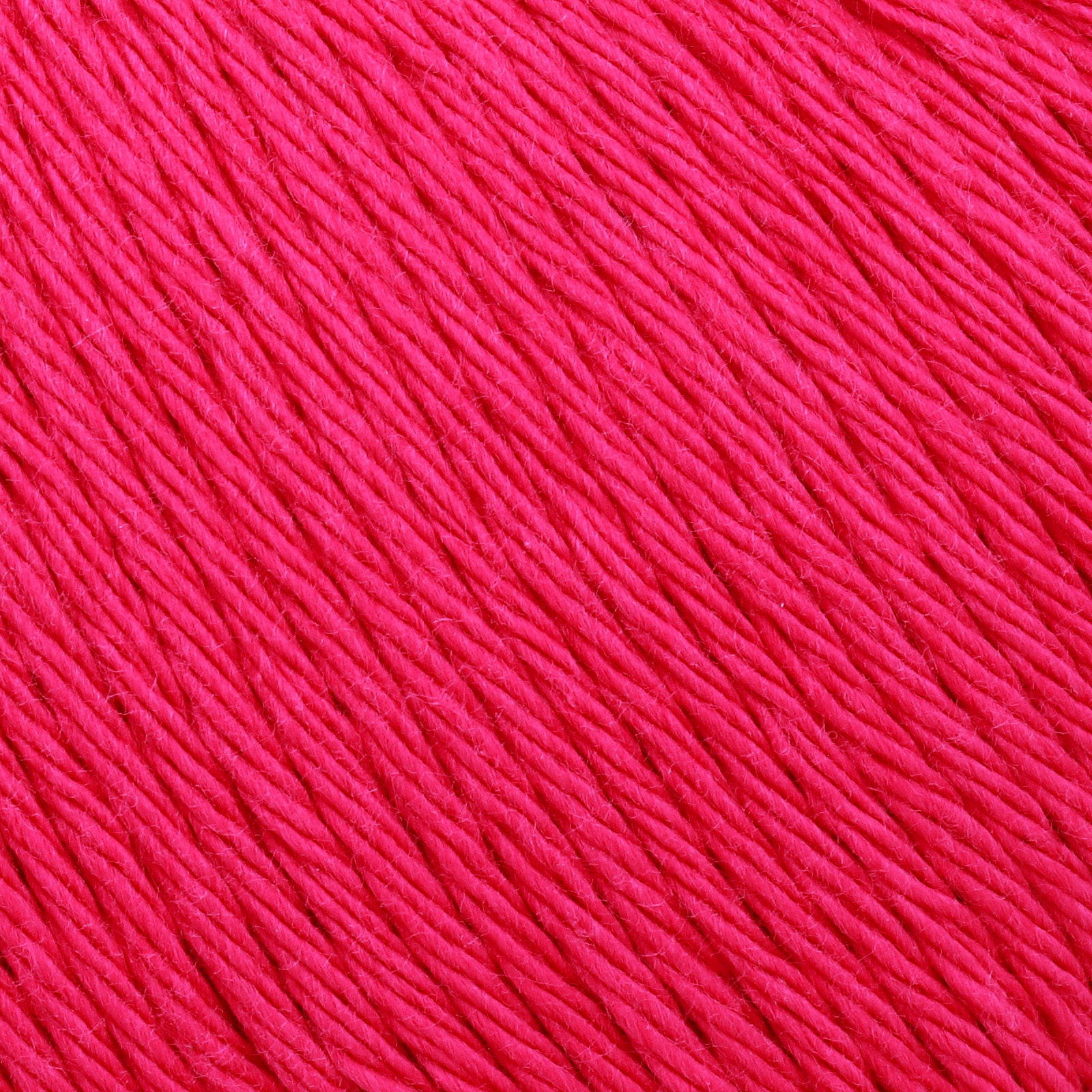 basic cotton plus mondial - fuchsia hollywood (45) - 100gr (130mt) | 1pc