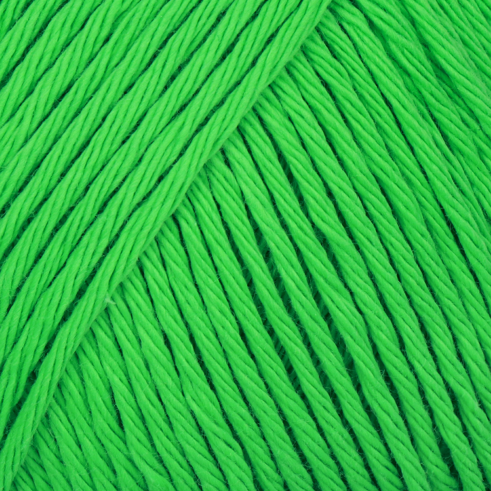 basic cotton plus mondial - spring green (49) - 100gr (130mt) | 1pc