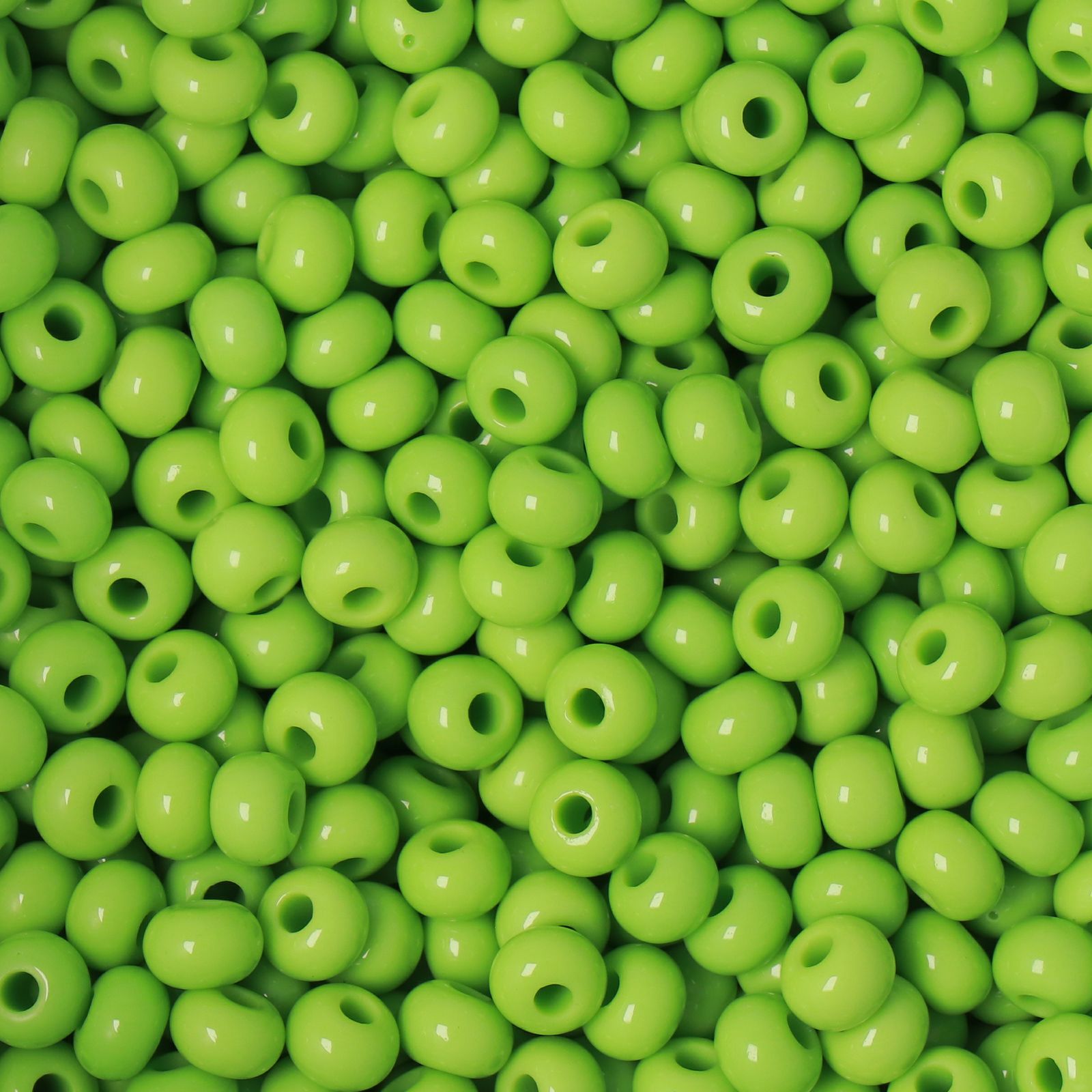 preciosa seed bead rocailles 4/0 opaque light green | 20gr