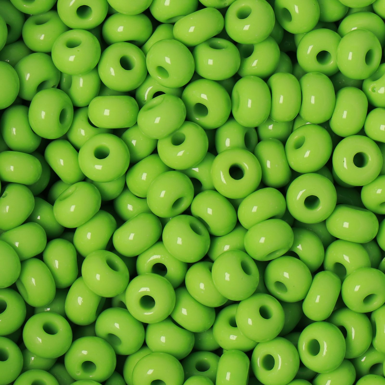 preciosa seed bead rocailles 2/0 opaque light green | 20gr